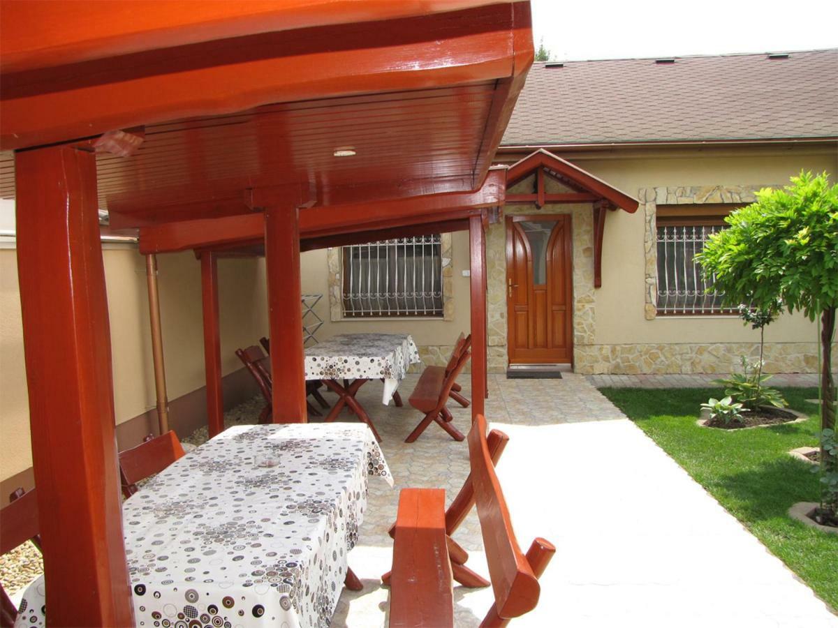 HajdúszoboszlóSzegfu Apartman别墅 外观 照片