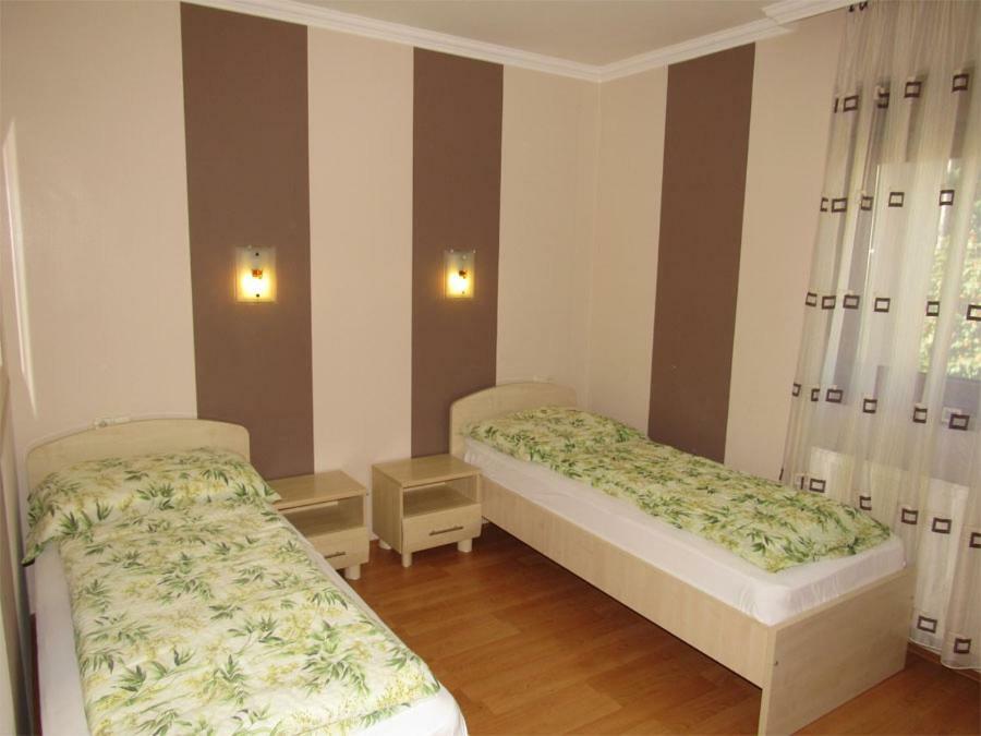 HajdúszoboszlóSzegfu Apartman别墅 外观 照片